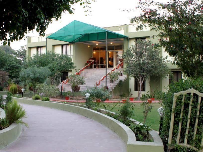 Kadamb Kunj Resort Bharatpur Zewnętrze zdjęcie